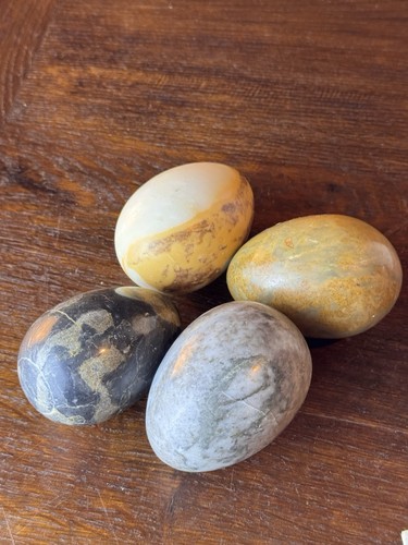 Alabaster marble stone eggs - alabaster,